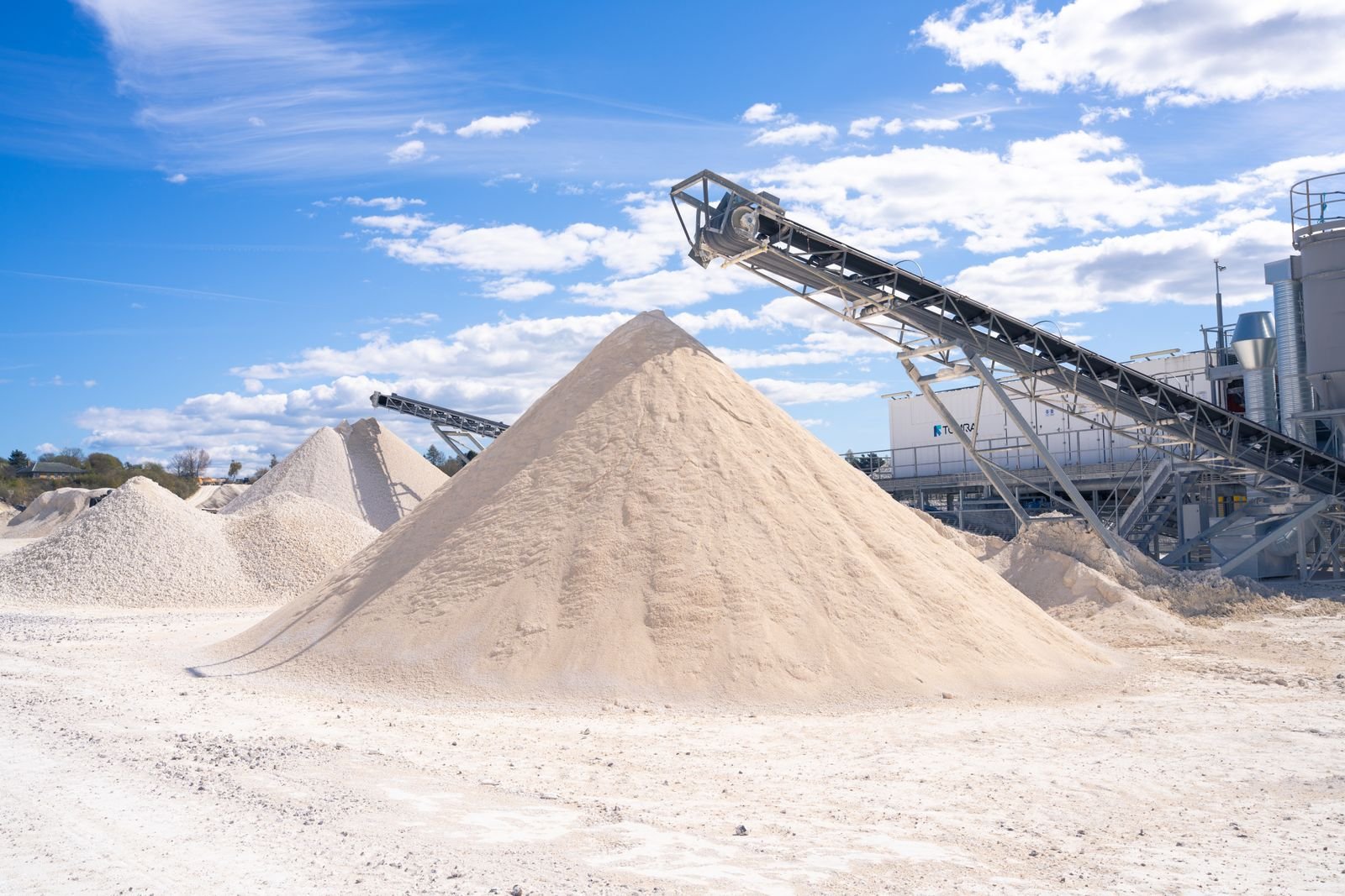 Aggregate — crushing & screening