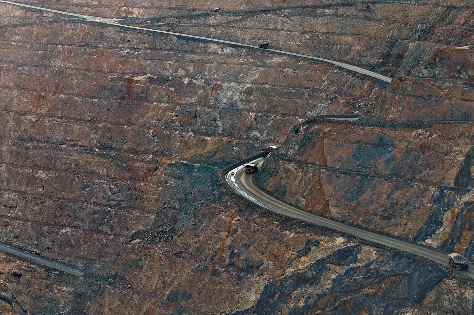 Iron ore — wet magnetic separation